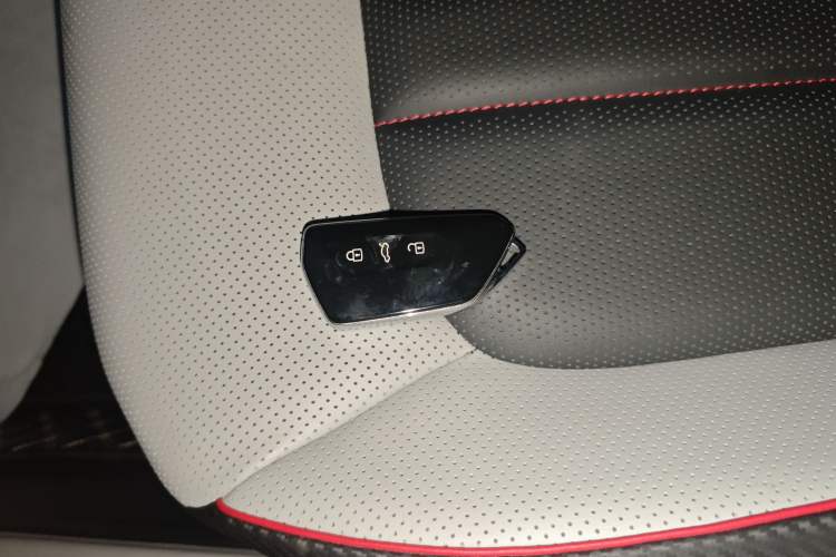 Used Volkswagen Teramont X 2024 380TSI All-Wheel Drive Longyao Edition Vehicle Key
