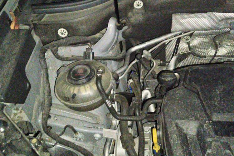 Used Volkswagen Teramont X 2024 380TSI Four-Wheel Drive Longxiang Edition Engine Bay Right