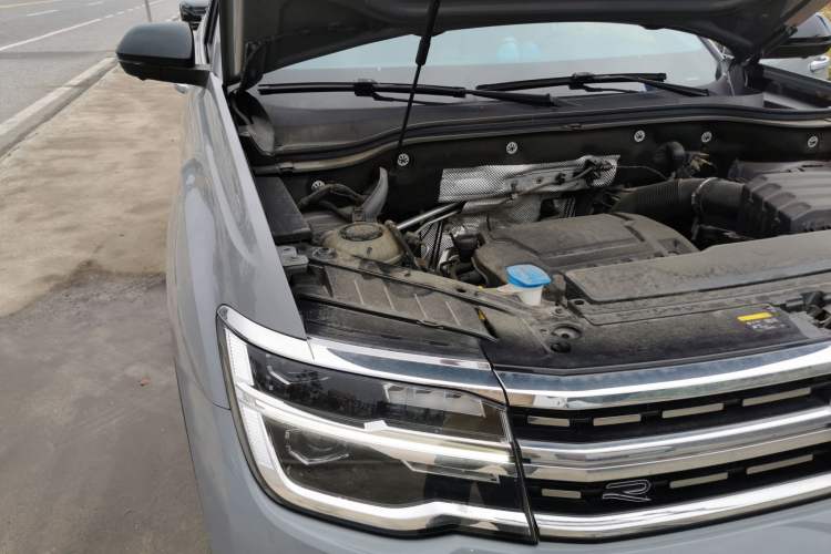Used Volkswagen Teramont X 2024 380TSI Four-Wheel Drive Prestige Luxury Edition Engine Bay Right