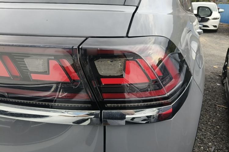 Used Volkswagen Teramont X 2024 380TSI Four-Wheel Drive Prestige Luxury Edition Right Rear Taillight