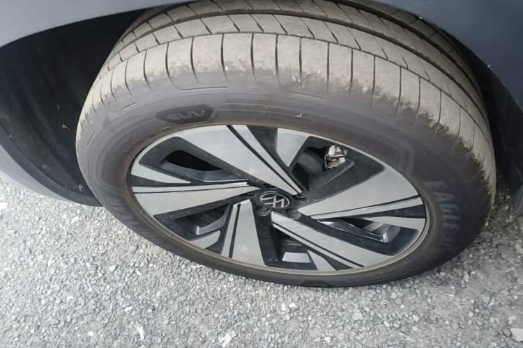 Used Volkswagen Teramont X 2024 380TSI Four-Wheel Drive Prestige Luxury Edition Right Rear Wheel Hub