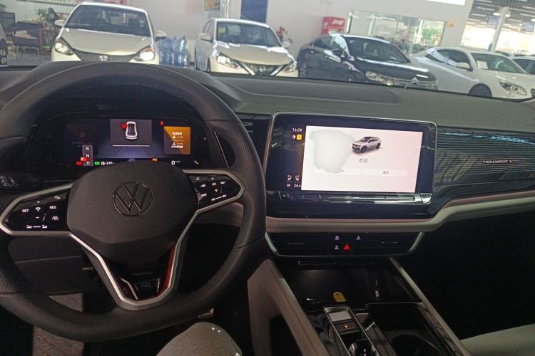 Used Volkswagen Teramont X 2025 Tiguan X 380TSI Four-Wheel Drive Excellence Edition Center Console
