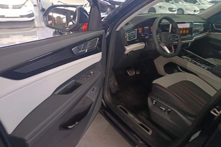Used Volkswagen Teramont X 2025 Tiguan X 380TSI Four-Wheel Drive Excellence Edition Driver Seat