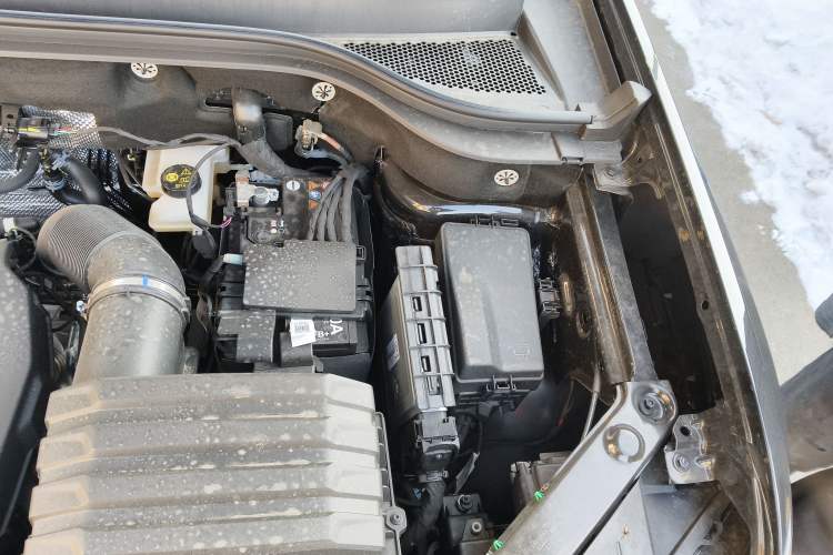 Used Volkswagen Teramont X 2025 Tiguan X 380TSI Four-Wheel Drive Excellence Edition Engine Bay Left