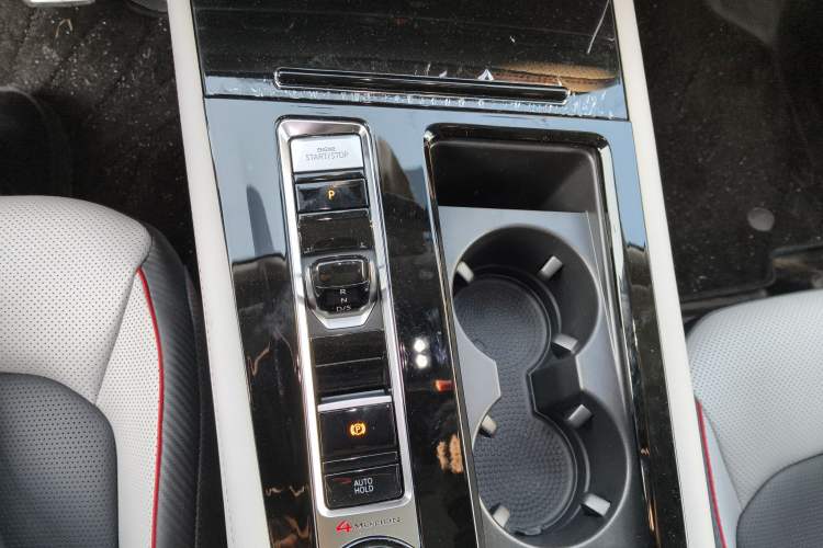 Used Volkswagen Teramont X 2025 Tiguan X 380TSI Four-Wheel Drive Excellence Edition Gear Lever