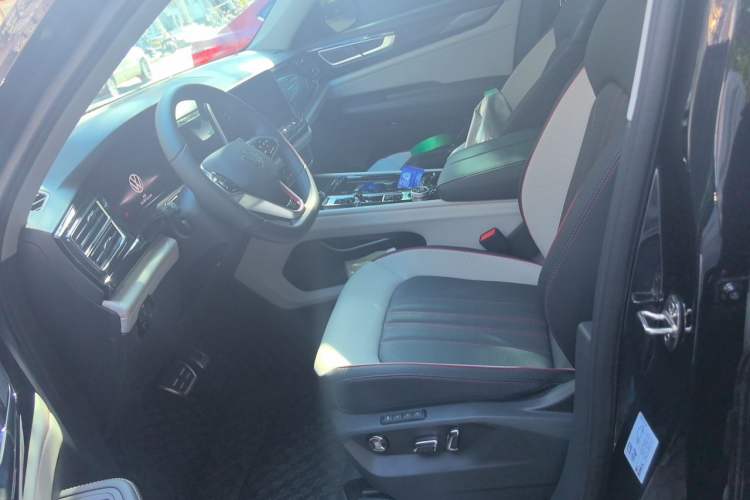 Used Volkswagen Teramont X 2025 Tiguan X 380TSI Four-Wheel Drive Excellence Edition Left Front Seat