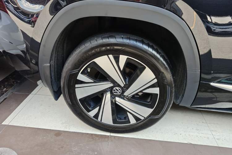 Used Volkswagen Teramont X 2025 Tiguan X 380TSI Four-Wheel Drive Excellence Edition Right Rear Wheel Hub