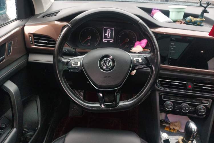 Used Volkswagen Tharu 2020 280TSI Two-Wheel Drive Comfort Edition China VI Standard Steering Wheel