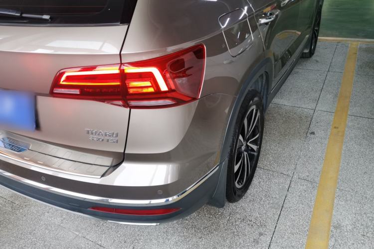 Used Volkswagen Tharu 2020 330TSI All-Wheel-Drive Luxury Edition China VI Standard Exterior 1
