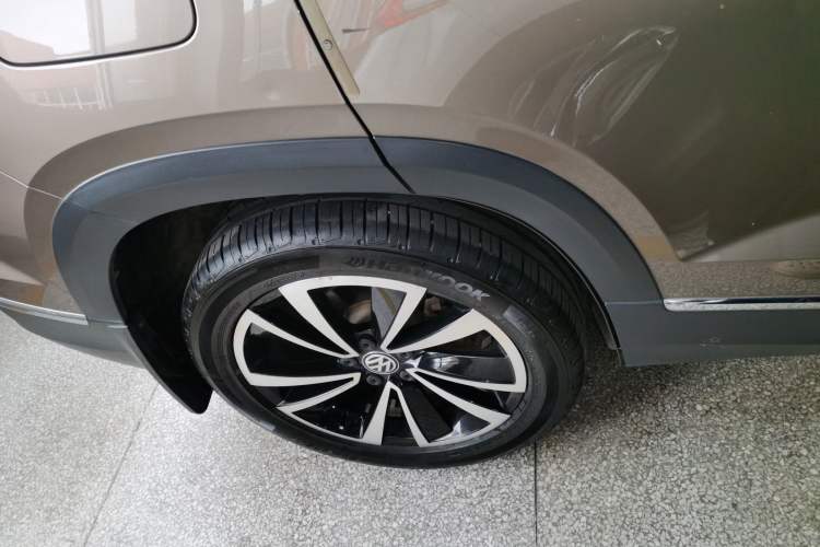 Used Volkswagen Tharu 2020 330TSI All-Wheel-Drive Luxury Edition China VI Standard Exterior 3