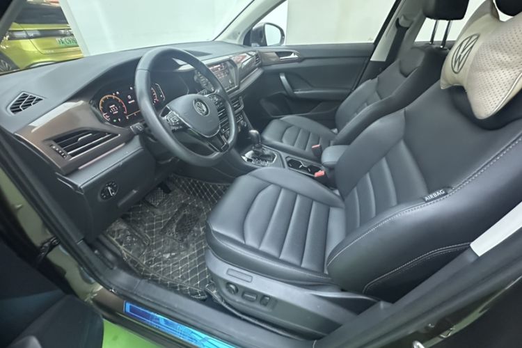 Used Volkswagen Tharu 2020 280TSI Two-Wheel-Drive Flagship Version China VI Interior 3