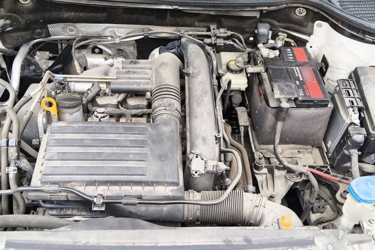 Used Volkswagen Tharu 2020 280TSI Two-Wheel Drive Luxury Plus Version China VI Standard Engine Bay