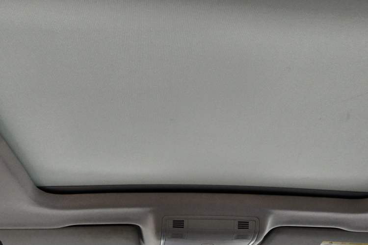 Used Volkswagen Tharu 2020 280TSI Two-Wheel Drive Luxury Plus Version China VI Standard Headliner