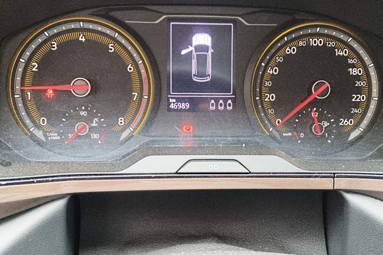 Used Volkswagen Tharu 2020 280TSI Two-Wheel Drive Luxury Plus Version China VI Standard Odometer Close Up