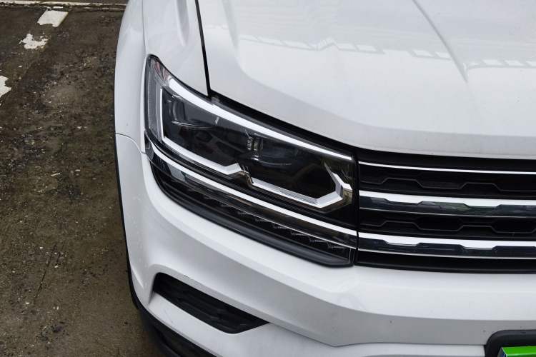 Used Volkswagen Tharu 2020 280TSI Two-Wheel Drive Luxury Plus Version China VI Standard Right Front Headlight