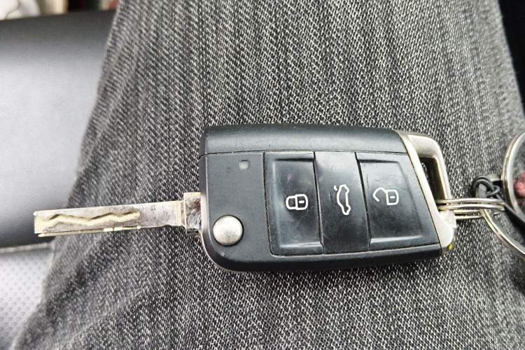 Used Volkswagen Tharu 2020 280TSI Two-Wheel Drive Luxury Plus Version China VI Standard Vehicle Key