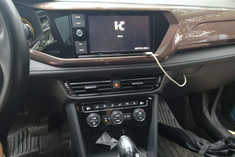 Used Volkswagen Tharu 2019 280TSI Two-Wheel Drive Luxury Edition China V Standard Audio And AC Panel