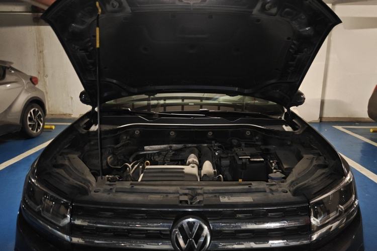 Used Volkswagen Tharu 2019 280TSI Two-Wheel Drive Flagship Version China VI Standard Engine Bay