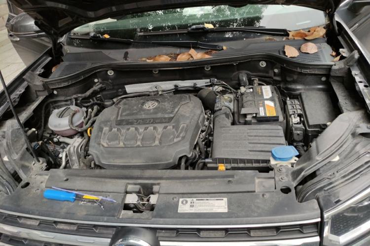 Used Volkswagen Tharu 2019 330TSI Four-Wheel Drive Luxury Edition China VI Standard Engine Bay