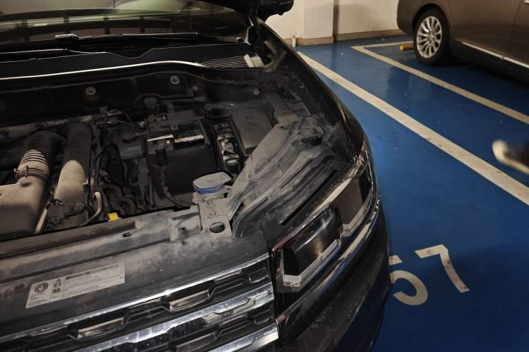 Used Volkswagen Tharu 2019 280TSI Two-Wheel Drive Flagship Version China VI Standard Engine Bay Left