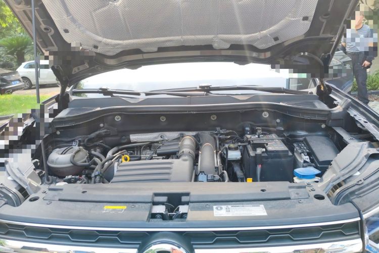 Used Volkswagen Tharu 2019 280TSI Two-Wheel Drive Luxury Version China VI Standard Engine Bay