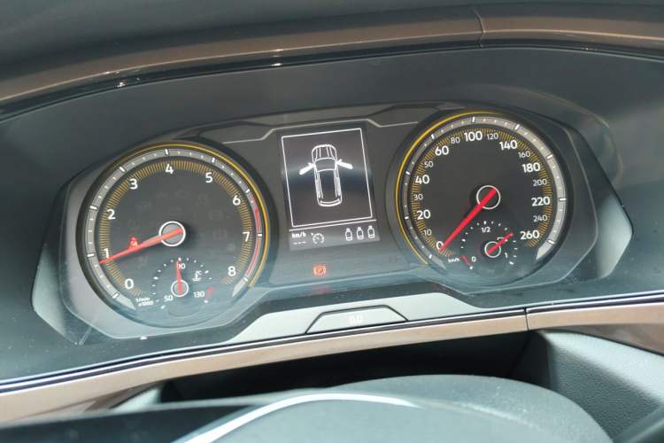 Used Volkswagen Tharu 2019 280TSI Two-Wheel Drive Luxury Version China VI Standard Instrument Cluster