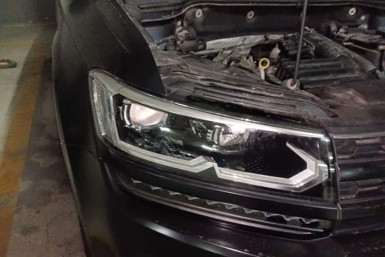 Used Volkswagen Tharu 2019 280TSI Two-Wheel Drive Luxury Edition China V Standard Right Front Headlight