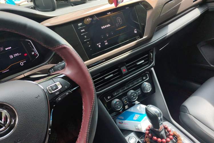 Used Volkswagen Tharu 2019 330TSI Four-Wheel Drive Flagship Model China VI Standard Audio And AC Panel