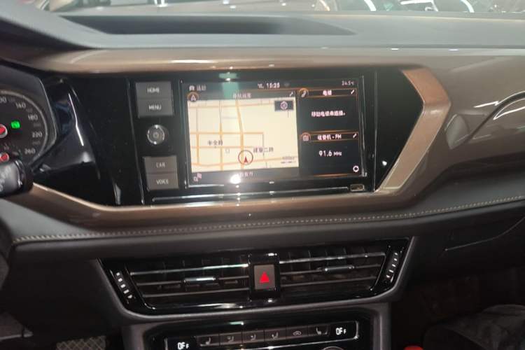 Used Volkswagen Tharu 2019 280TSI Two-Wheel Drive Luxury Edition China V Standard Audio And AC Panel