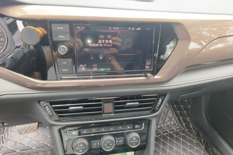 Used Volkswagen Tharu 2019 280TSI Two-Wheel Drive Luxury Edition China V Standard Audio And AC Panel