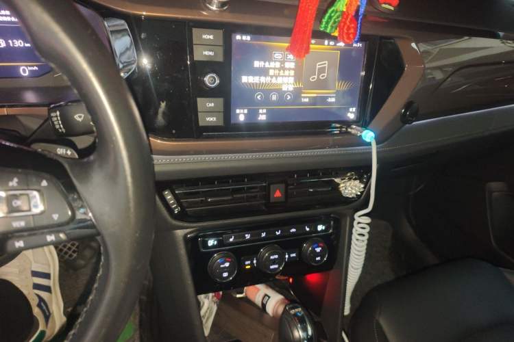 Used Volkswagen Tharu 2019 330TSI Four-Wheel Drive Flagship Model China VI Standard Audio And AC Panel
