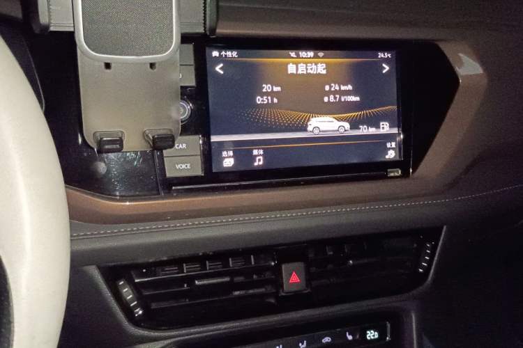 Used Volkswagen Tharu 2019 280TSI Two-Wheel Drive Luxury Version China VI Standard Audio And AC Panel
