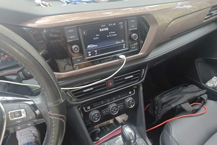 Used Volkswagen Tharu 2019 280TSI Two-Wheel Drive Comfort Edition China VI Standard Audio And AC Panel