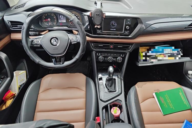 Used Volkswagen Tharu 2019 280TSI Two-Wheel Drive Comfort Edition China V Standard Center Console