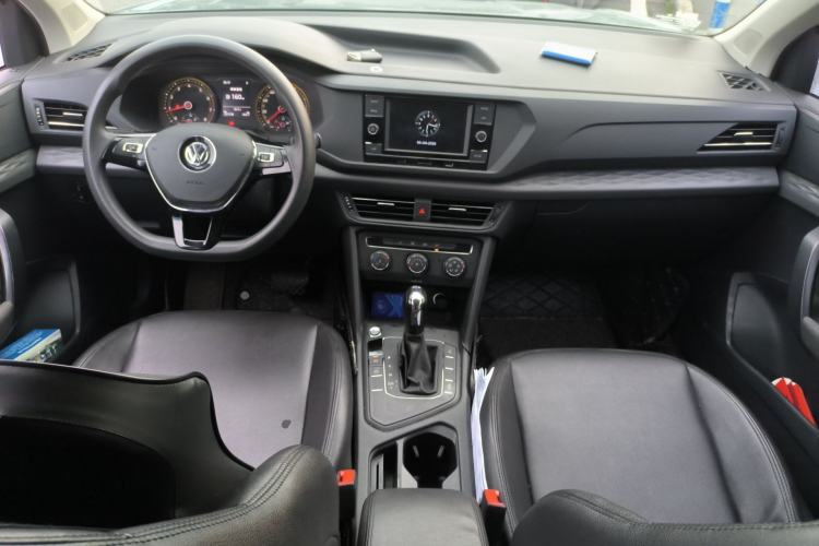 Used Volkswagen Tharu 2019 280TSI Two-Wheel-Drive Trend Edition China V Standard Center Console