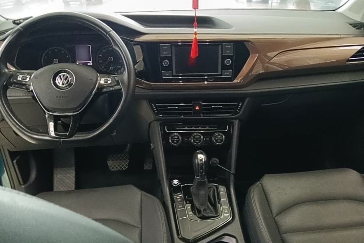 Used Volkswagen Tharu 2019 280TSI Two-Wheel Drive Comfort Edition China V Standard Center Console