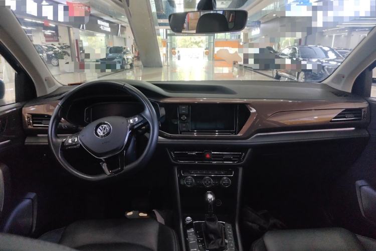 Used Volkswagen Tharu 2019 330TSI Four-Wheel Drive Flagship Model China VI Standard Center Console