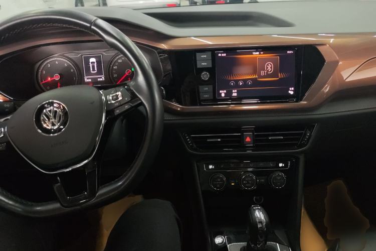 Used Volkswagen Tharu 2019 330TSI Four-Wheel Drive Luxury Edition China VI Standard Center Console
