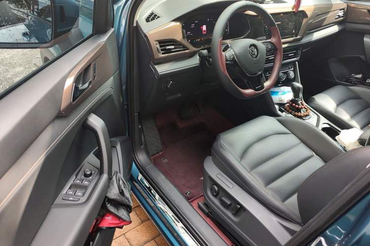 Used Volkswagen Tharu 2019 330TSI Four-Wheel Drive Flagship Model China VI Standard Driver Seat