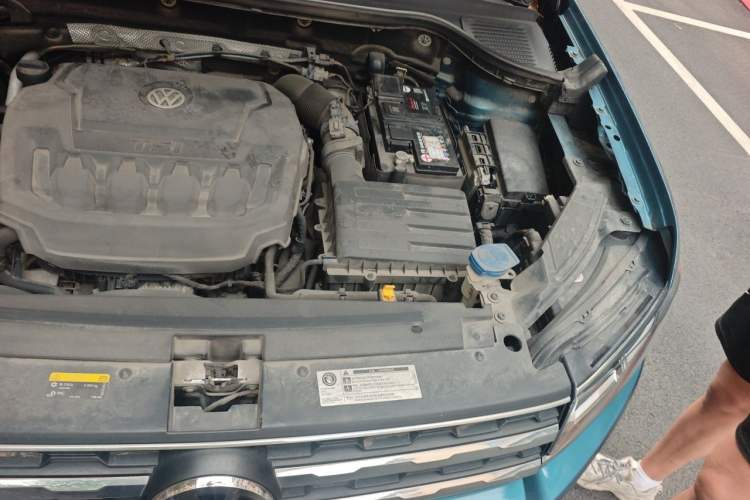 Used Volkswagen Tharu 2019 330TSI Four-Wheel Drive Flagship Model China VI Standard Engine Bay Left