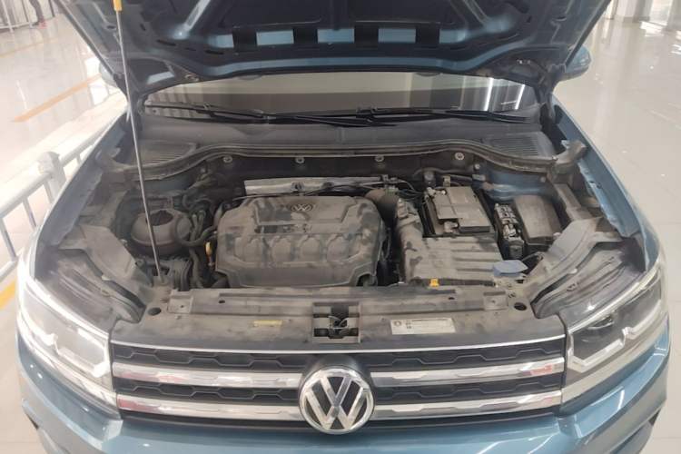 Used Volkswagen Tharu 2019 330TSI Four-Wheel Drive Luxury Edition China VI Standard Engine Bay