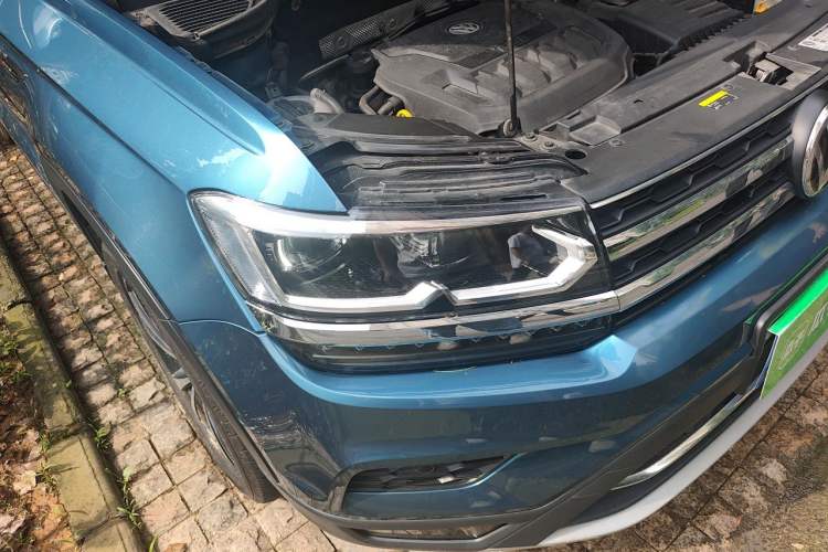 Used Volkswagen Tharu 2019 330TSI Four-Wheel Drive Flagship Model China VI Standard Engine Bay Right