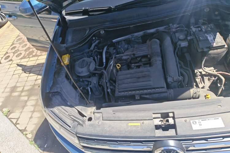 Used Volkswagen Tharu 2019 280TSI Two-Wheel Drive Luxury Edition China V Standard Engine Bay Right