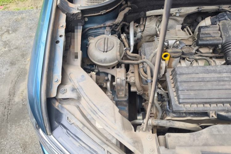 Used Volkswagen Tharu 2019 280TSI Two-Wheel Drive Luxury Edition China V Standard Engine Bay Right