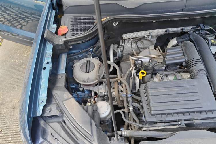 Used Volkswagen Tharu 2019 280TSI Two-Wheel Drive Comfort Edition China VI Standard Engine Bay Right
