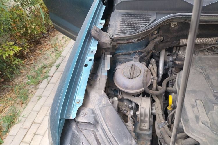 Used Volkswagen Tharu 2019 330TSI Four-Wheel Drive Luxury Edition China VI Standard Engine Bay Right