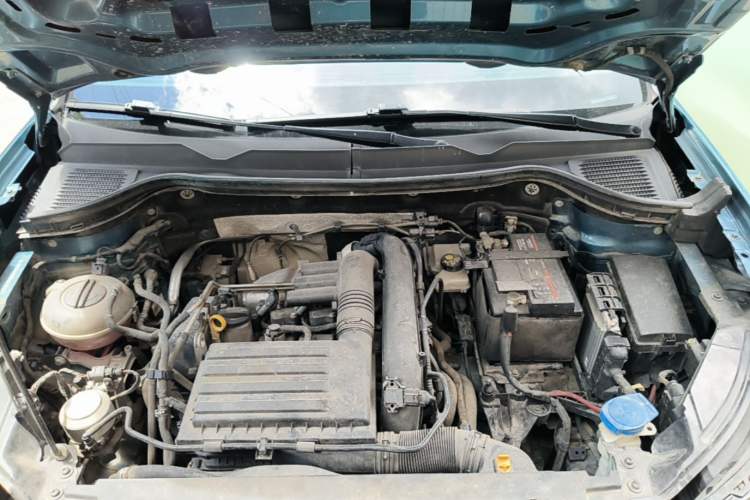 Used Volkswagen Tharu 2019 280TSI Two-Wheel Drive Luxury Version China VI Standard Engine Bay