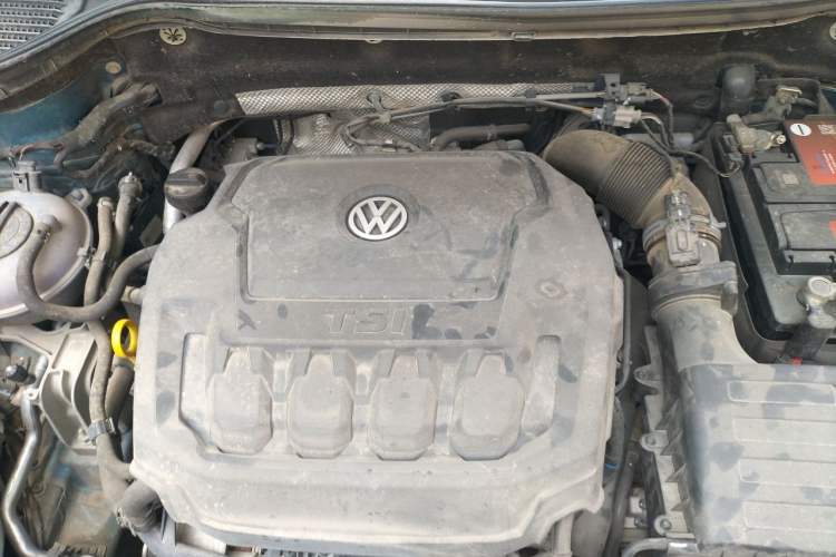 Used Volkswagen Tharu 2019 330TSI Four-Wheel Drive Luxury Edition China VI Standard Engine Bay