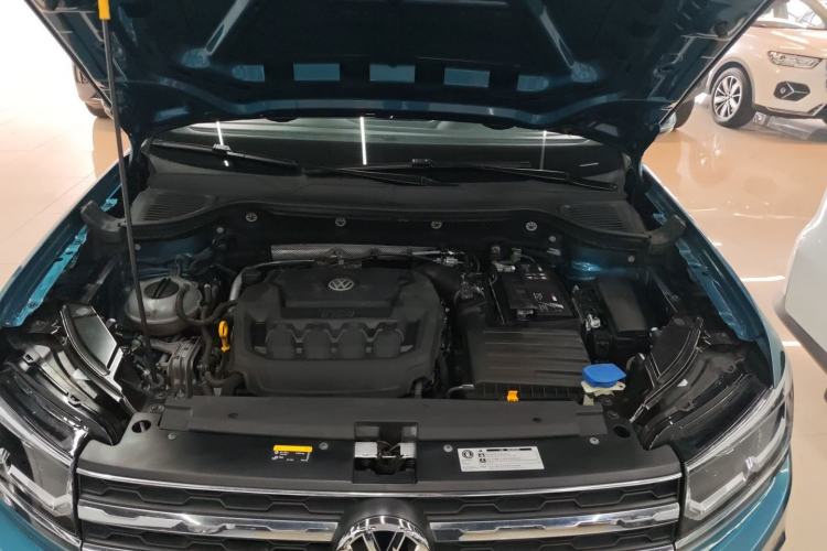 Used Volkswagen Tharu 2019 330TSI Four-Wheel Drive Luxury Edition China VI Standard Engine Bay