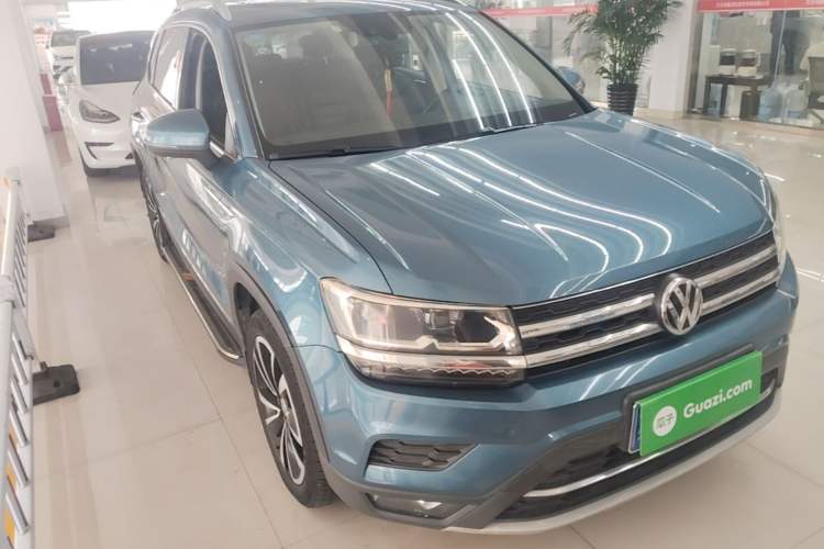 Used Volkswagen Tharu 2019 330TSI Four-Wheel Drive Luxury Edition China VI Standard Front Right 45 Deg